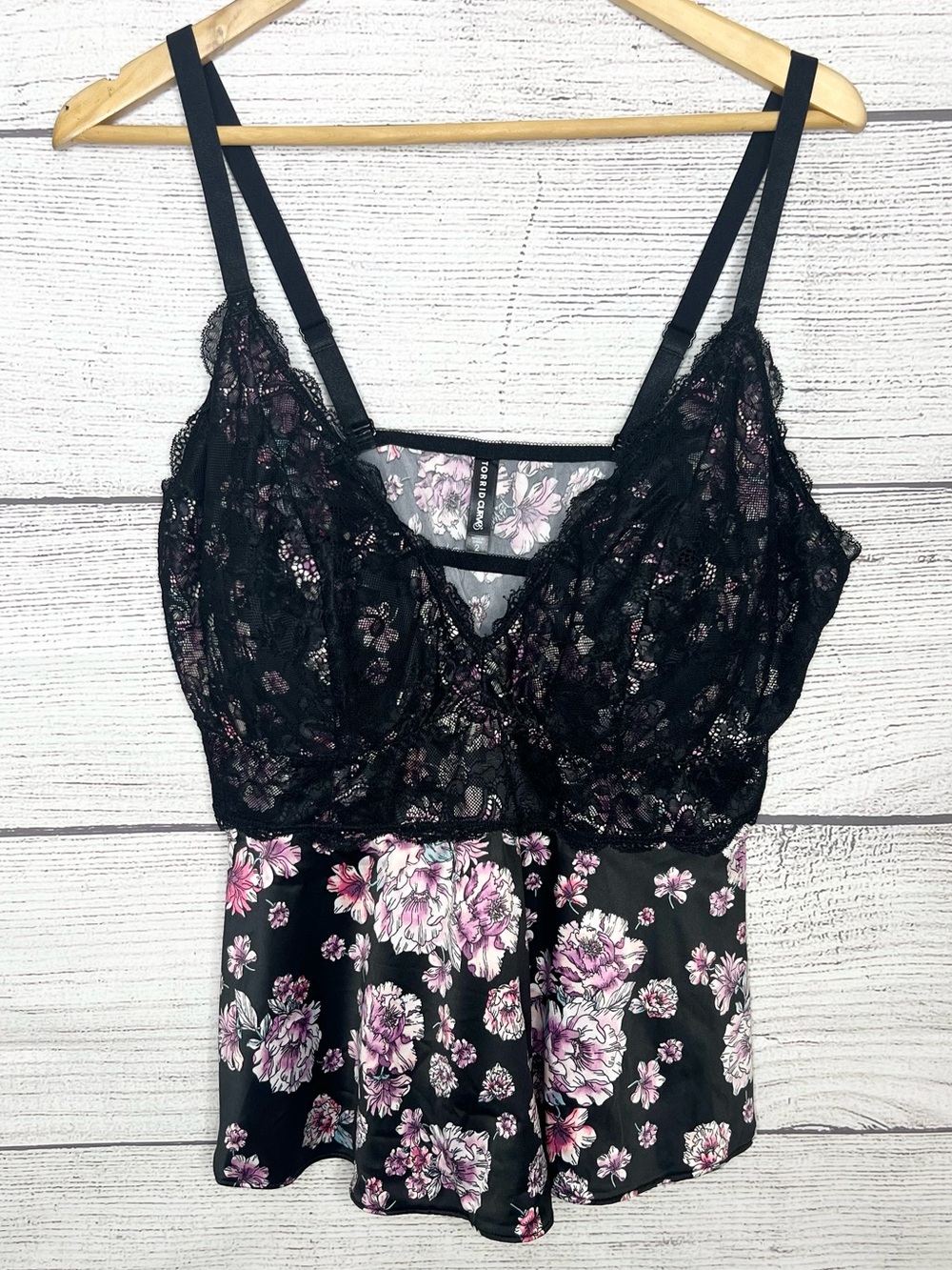 Torrid Curve Black & Pink Floral Lace & Satin Bra Top Camisole Size 2X